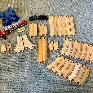 Brio starter train track set